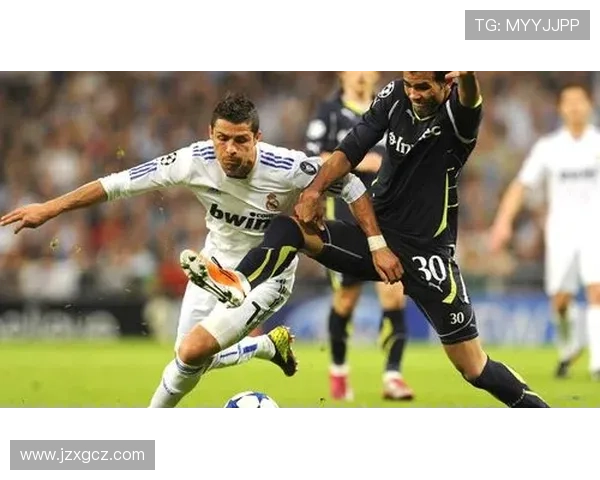 11月5号足球明星齐聚赛场展现激情与荣耀的精彩对决